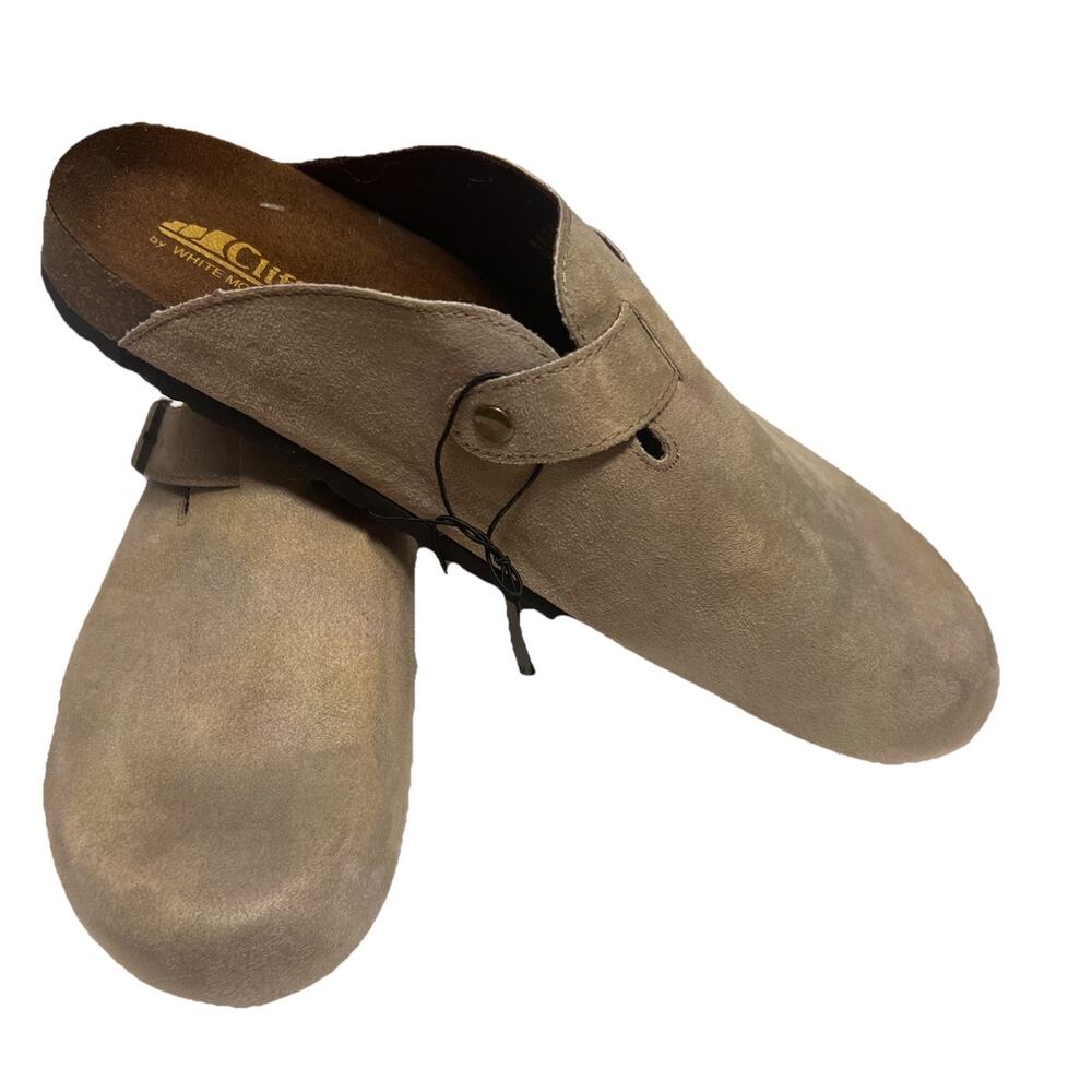 New Cliffs by White Mountain Women’s Tan Suede Slip-On Clogs. Size 11W